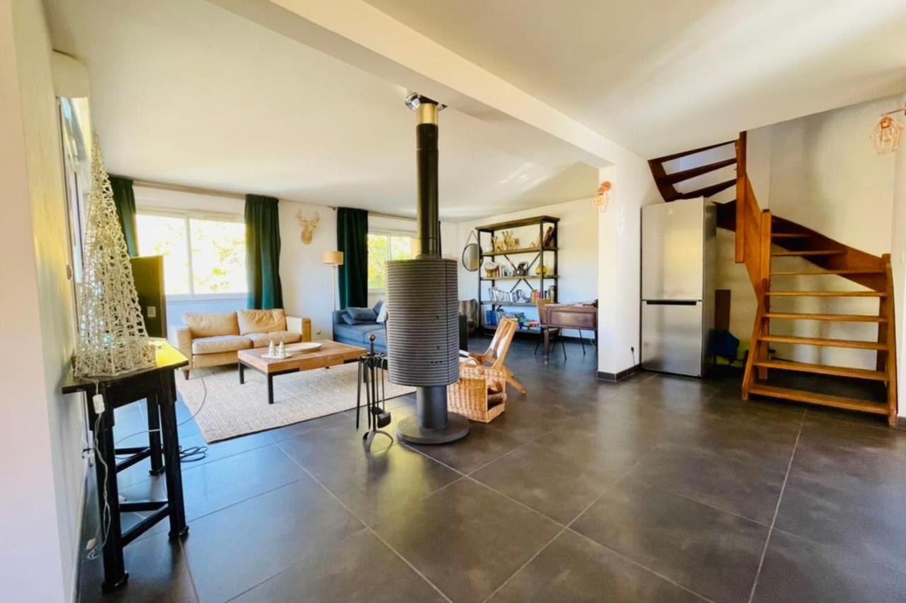 Large chalet with terrace&view in Briançon Exterior foto